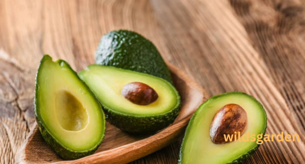 fruit that looks like a pear